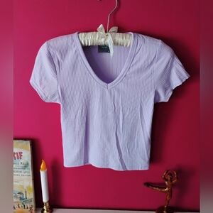 Lavender Olivia Rae Ribbed V-Neck Short Sleeve Tee • NWOT • Size XS